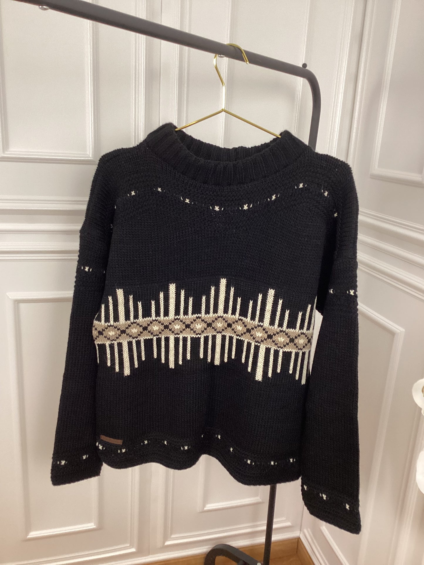 Damen Pullover Muster schwarz warm wunderschön Sale