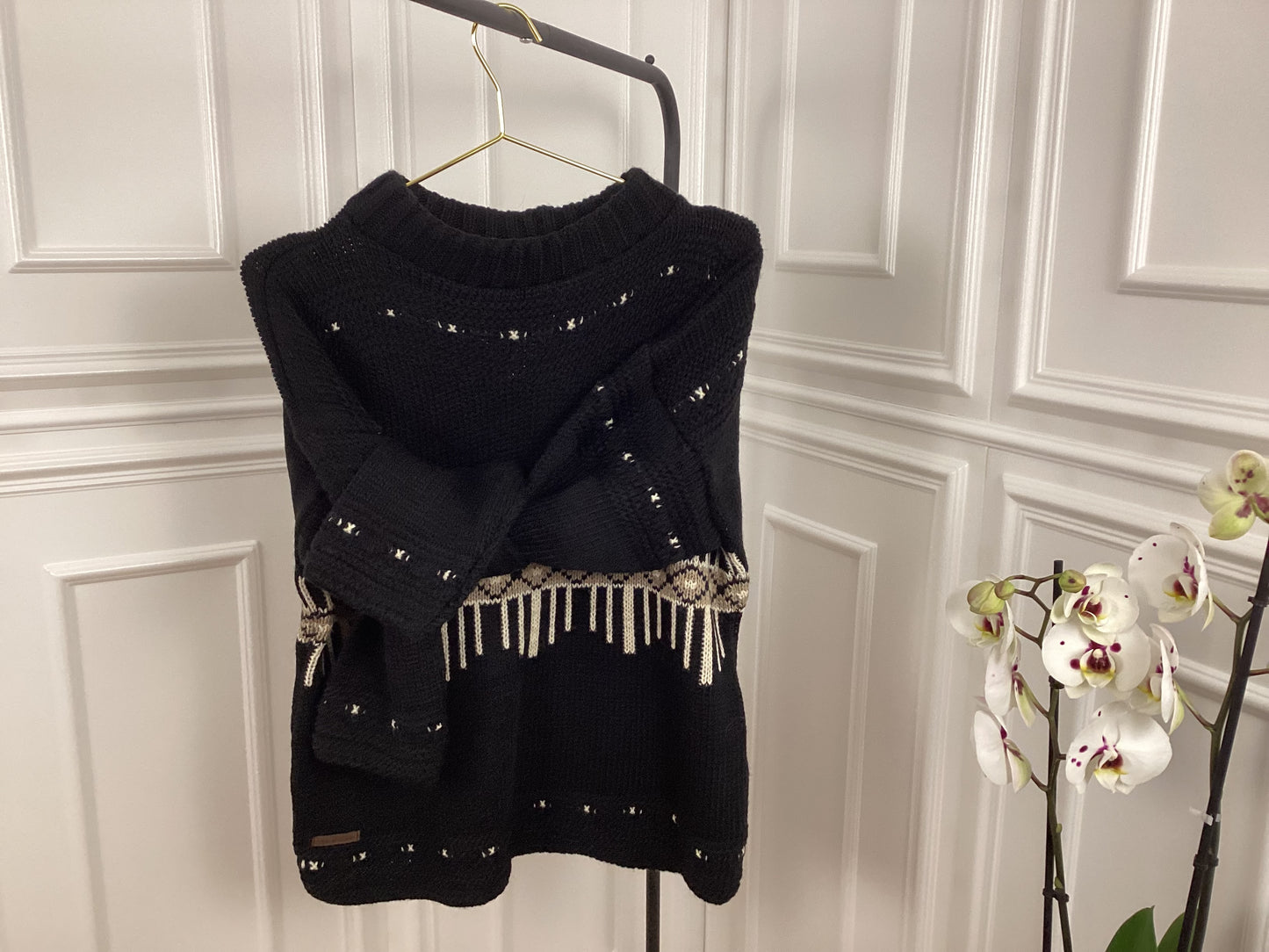 Damen Pullover Muster schwarz warm wunderschön Sale