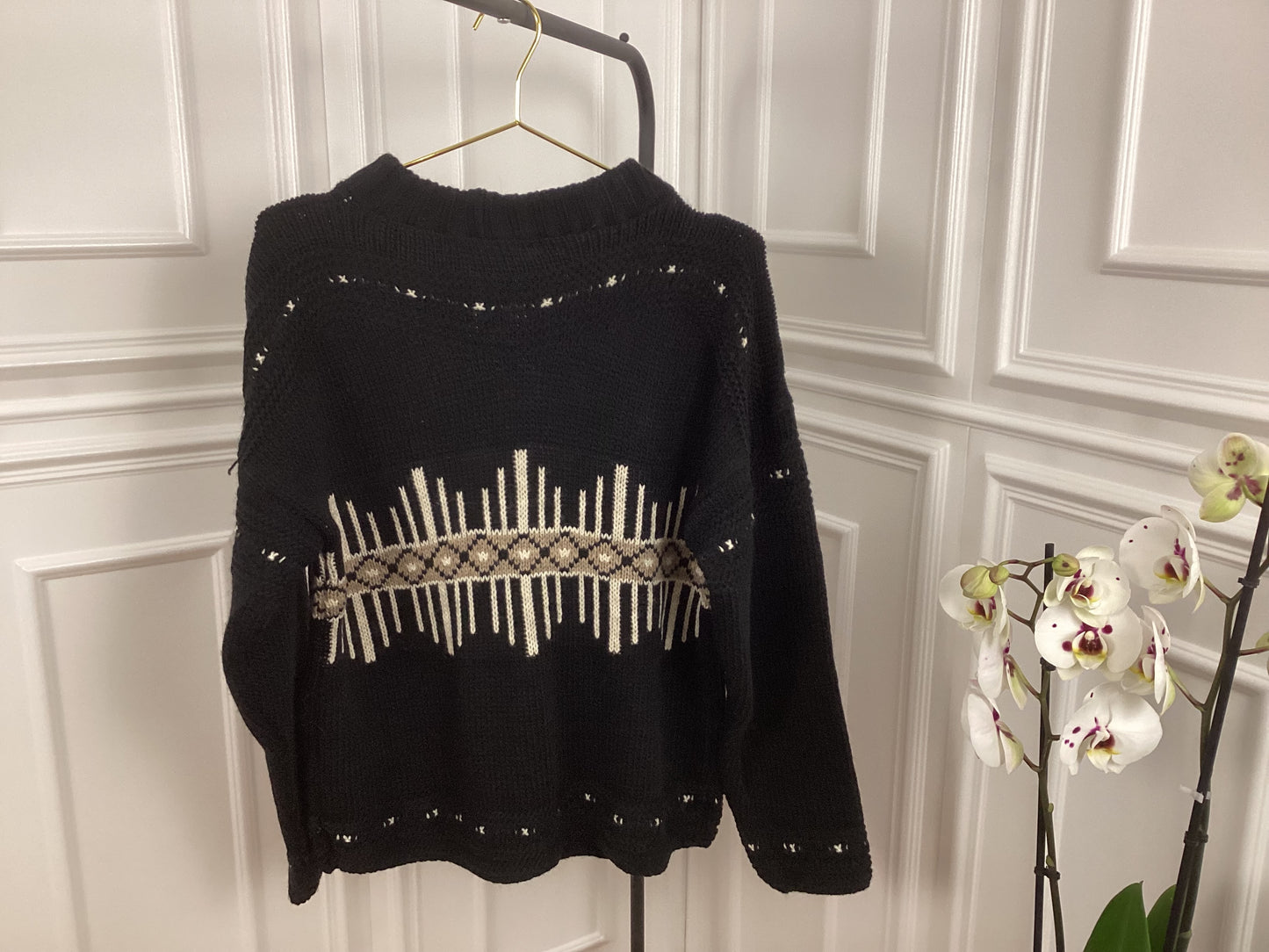 Damen Pullover Muster schwarz warm wunderschön Sale