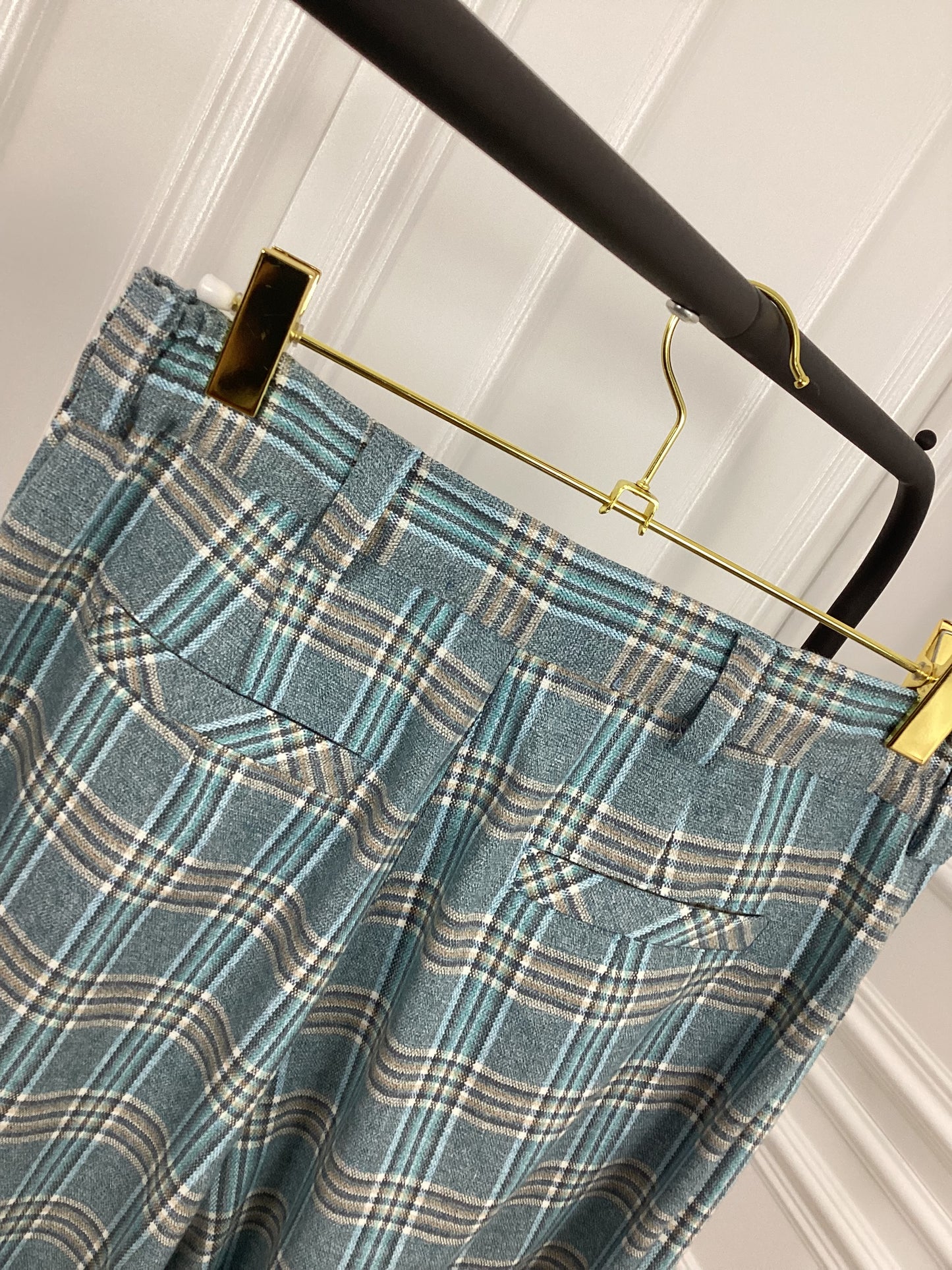 Tolle karierte Hose SkyBlue beige gerade geschnitten