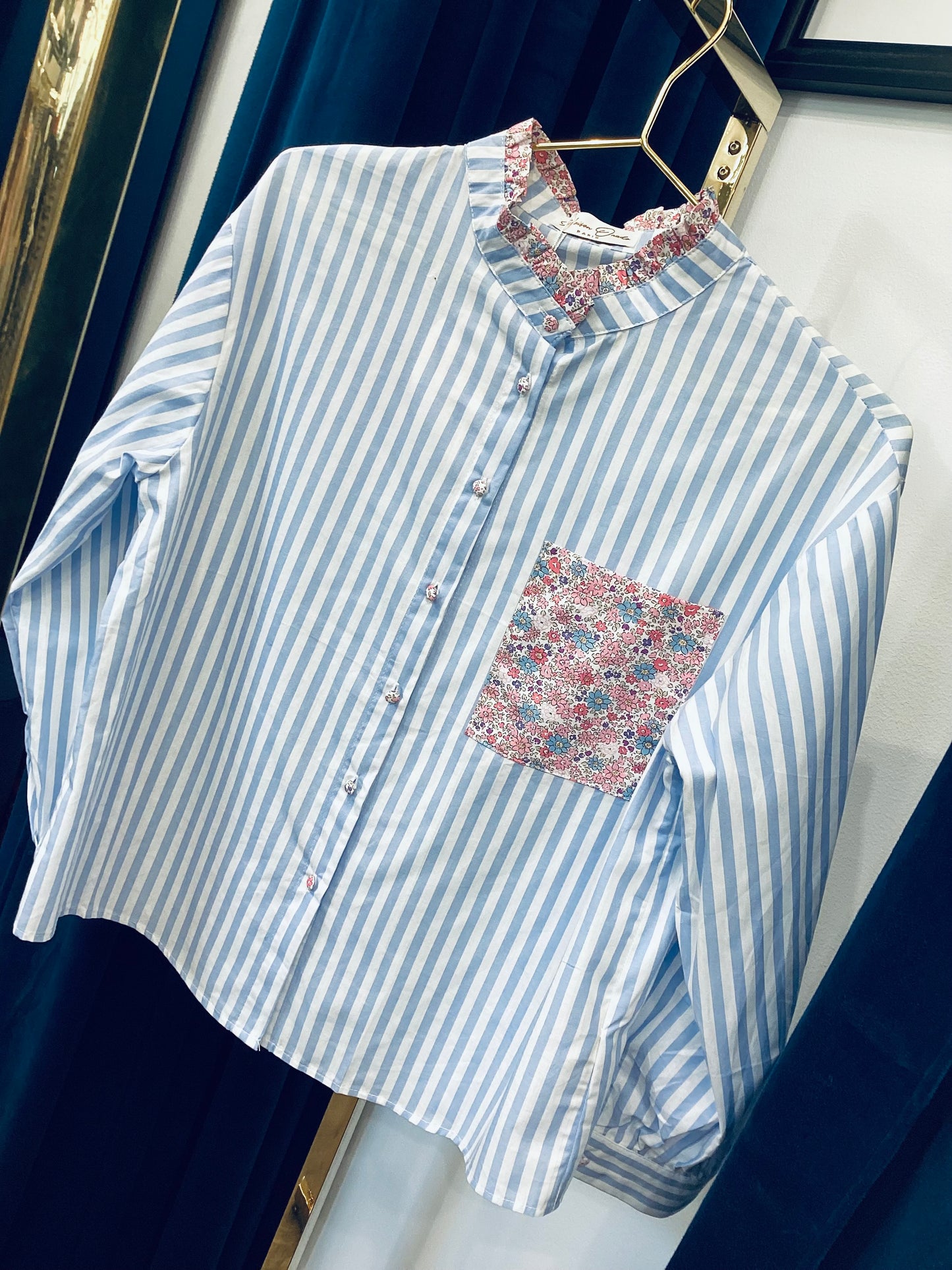 Bluse Hemd 🌸  mit Rüschen sky Blue gestreift