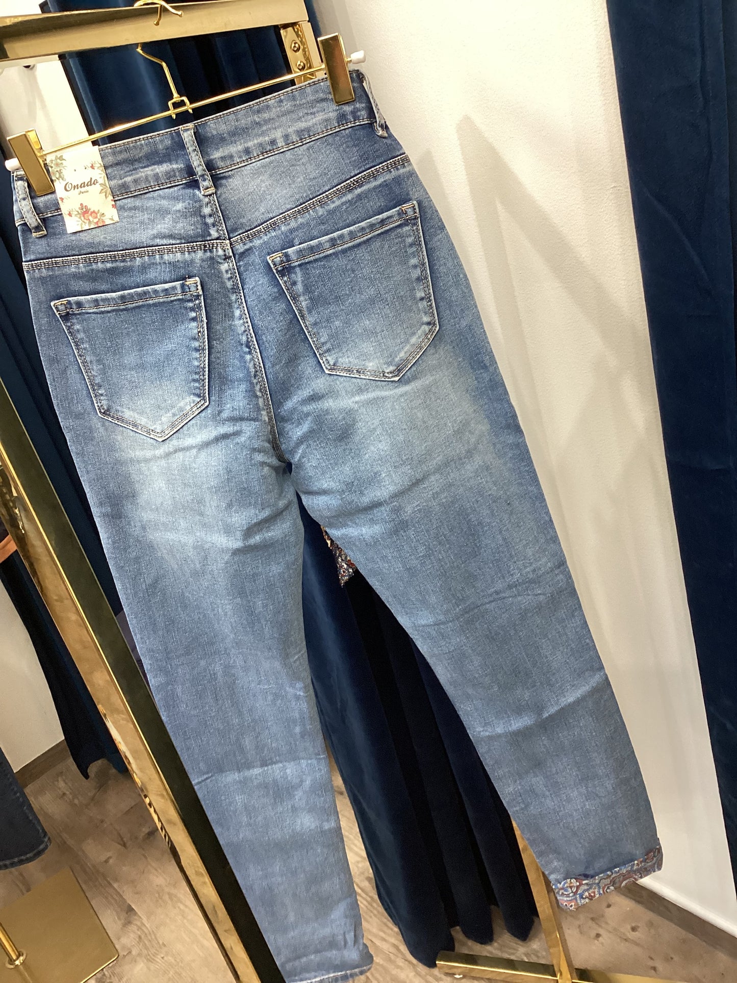 Moderne Jeans 👖 Paisley Tuch Gürtel sky blue