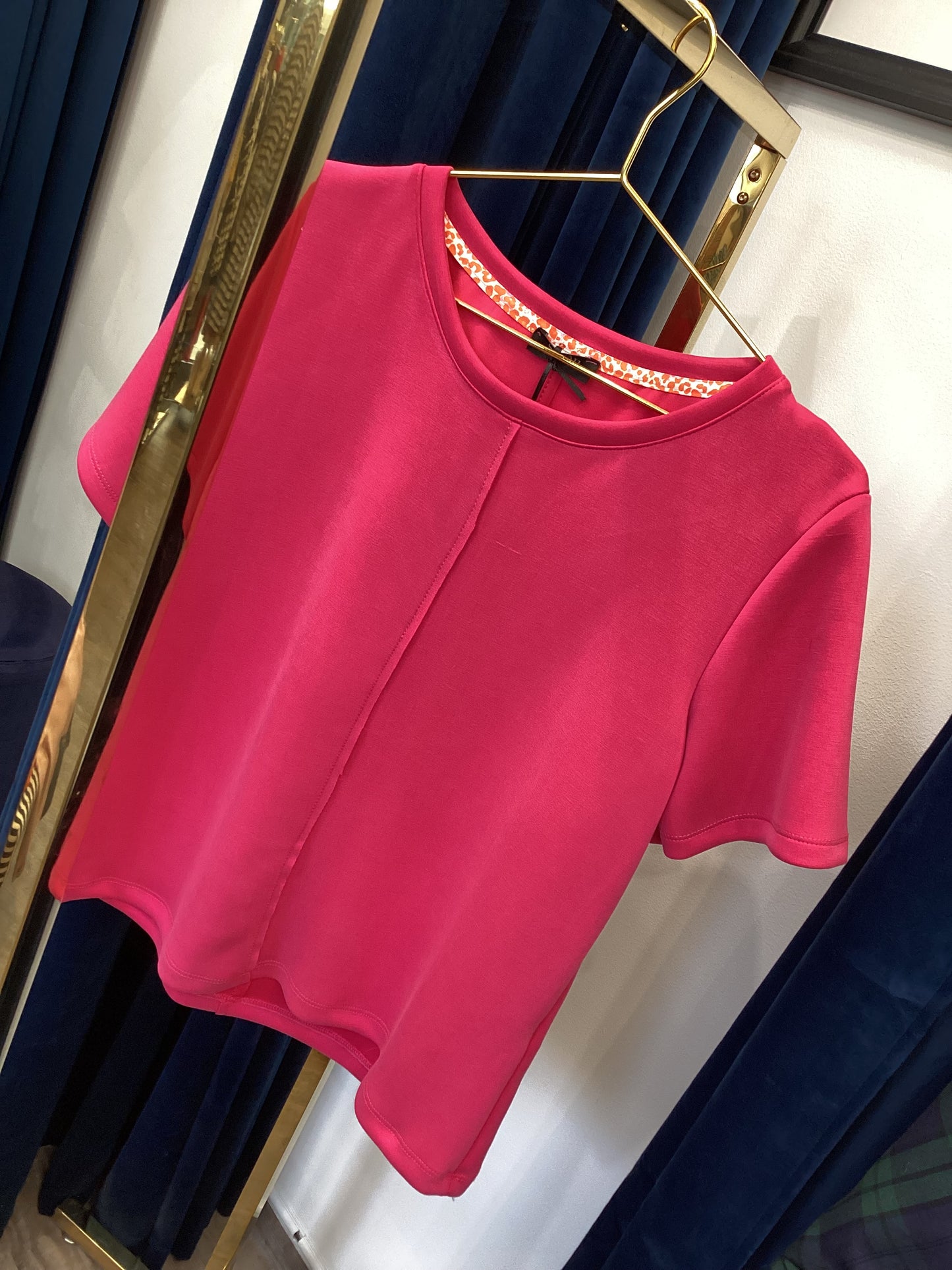 Damen T-Shirt 🌺 Fuchsia One Size