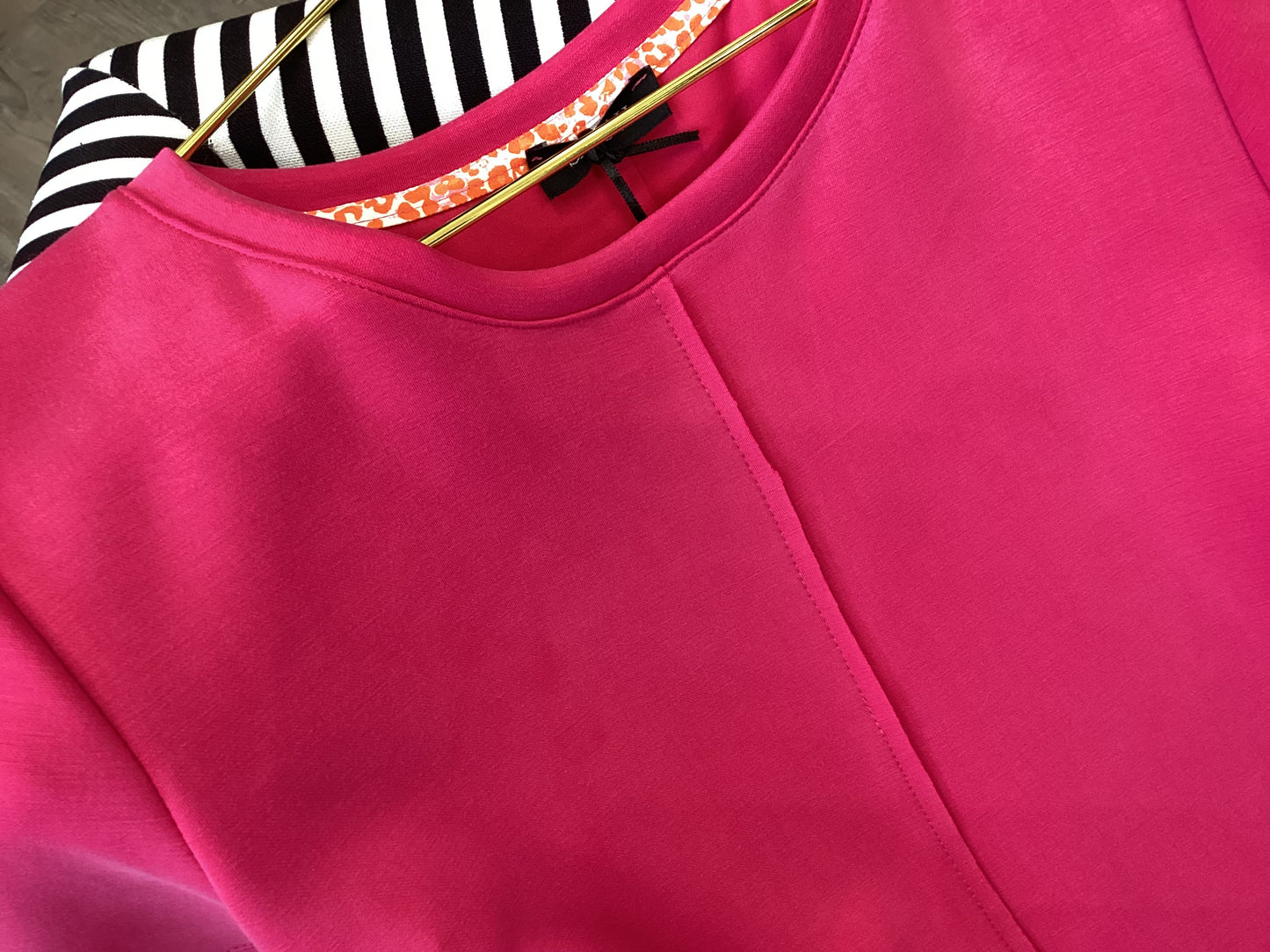 Damen T-Shirt 🌺 Fuchsia One Size